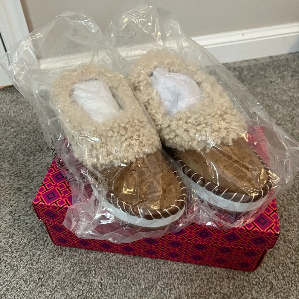 Tory Burch Suede Shearling Logo Loafer Slippers - Picture 7 of 7